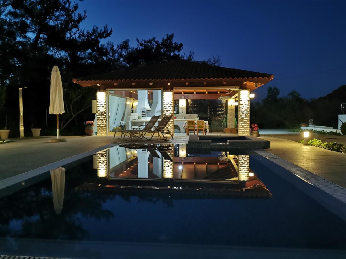 Fiore Di Rodi - Private Pool, Jacuzzi And Barbecue Apartamento *