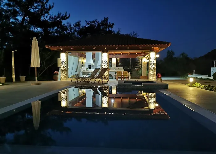 Fiore Di Rodi - Private Pool, Jacuzzi And Barbecue