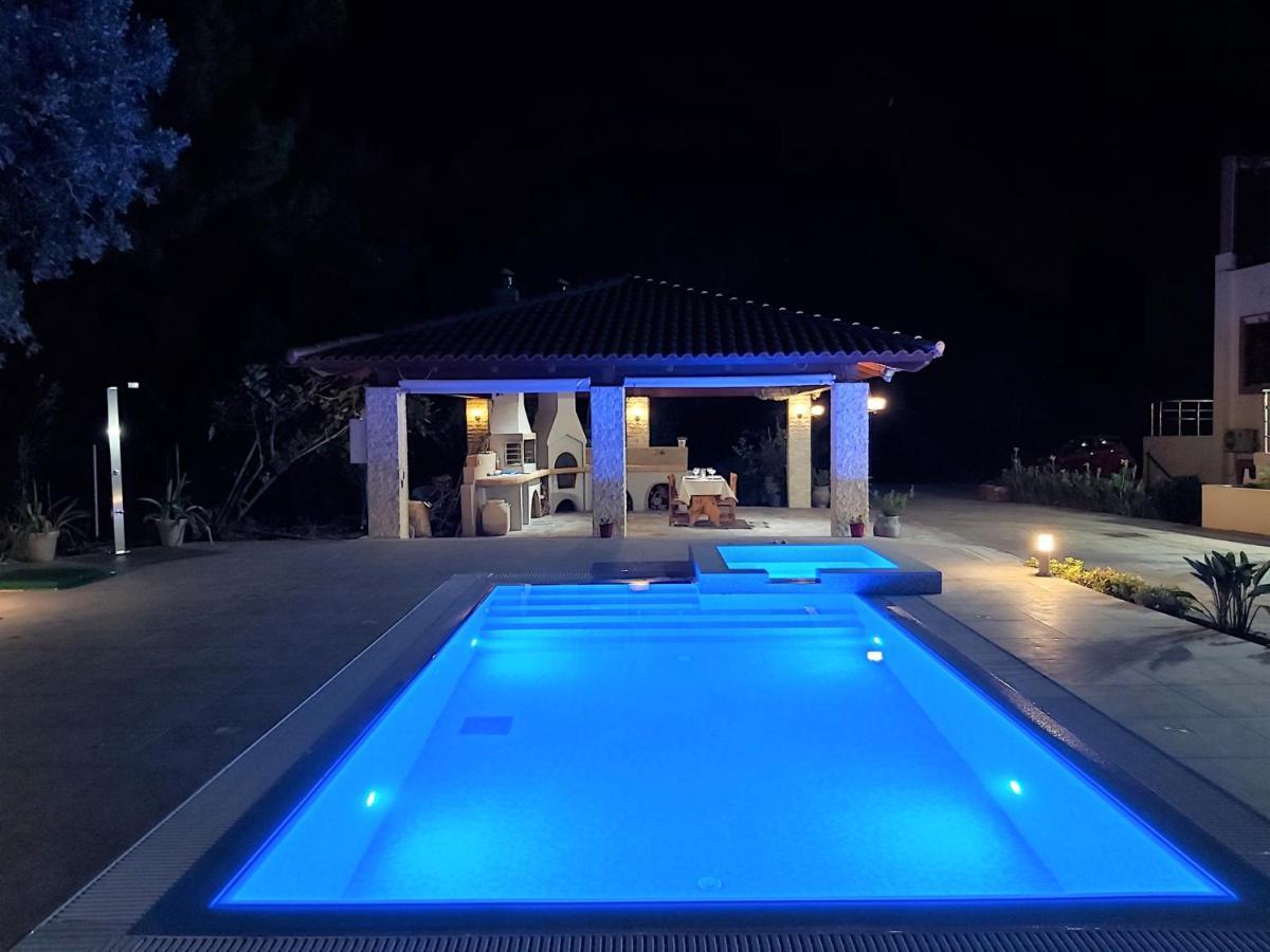 Apartment Fiore Di Rodi - Private Pool, Jacuzzi And Barbecue *