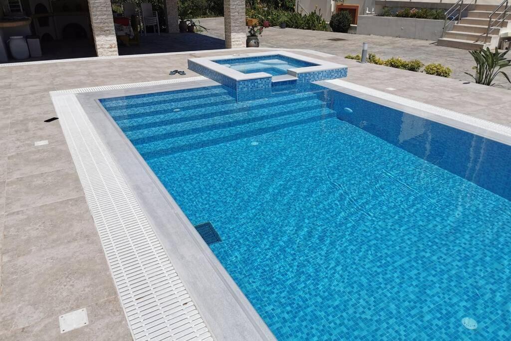 Fiore Di Rodi - Private Pool, Jacuzzi And Barbecue Apartment