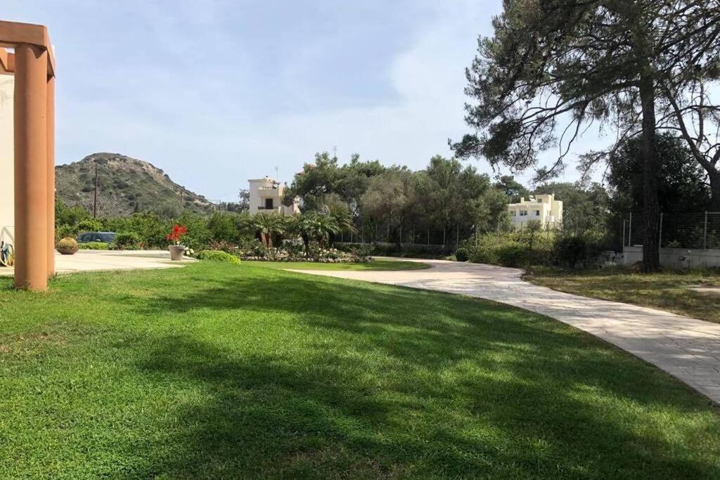 Διαμέρισμα Fiore Di Rodi - Private Pool, Jacuzzi And Barbecue